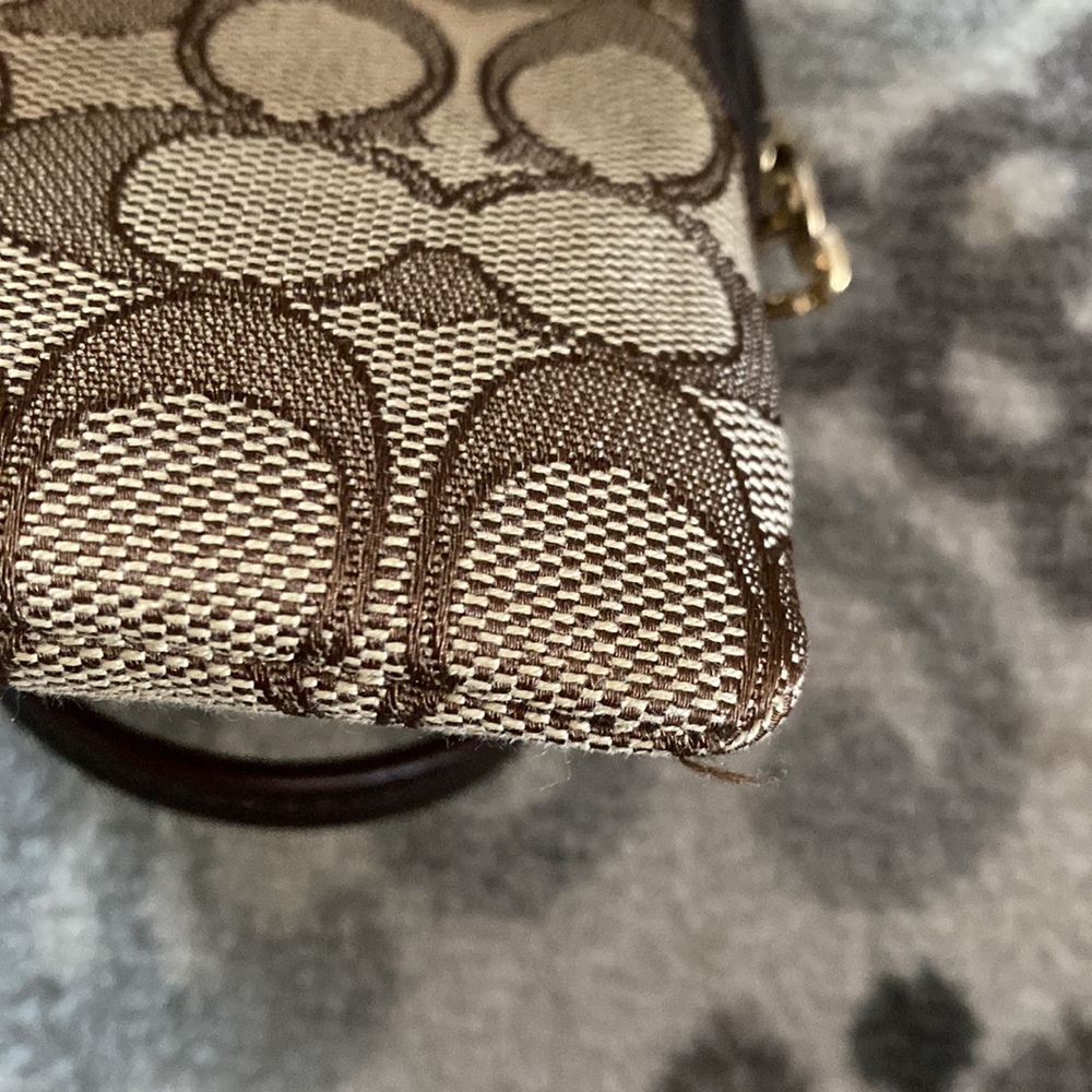 Coach Wristlet - Picture 7 of 9